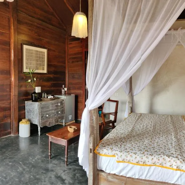 The Artist Cottages, hotel v destinaci Morjim