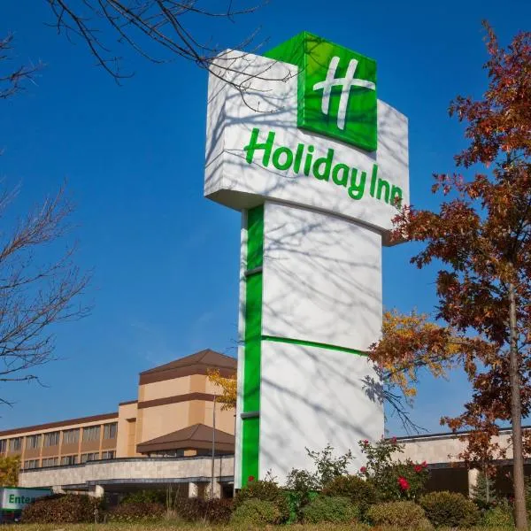 Holiday Inn Chicago North Shore, an IHG Hotel, hotel di Skokie