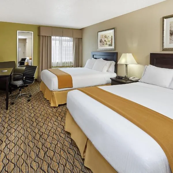 Holiday Inn Express & Suites Chicago-Libertyville, an IHG Hotel, hotel a Mundelein