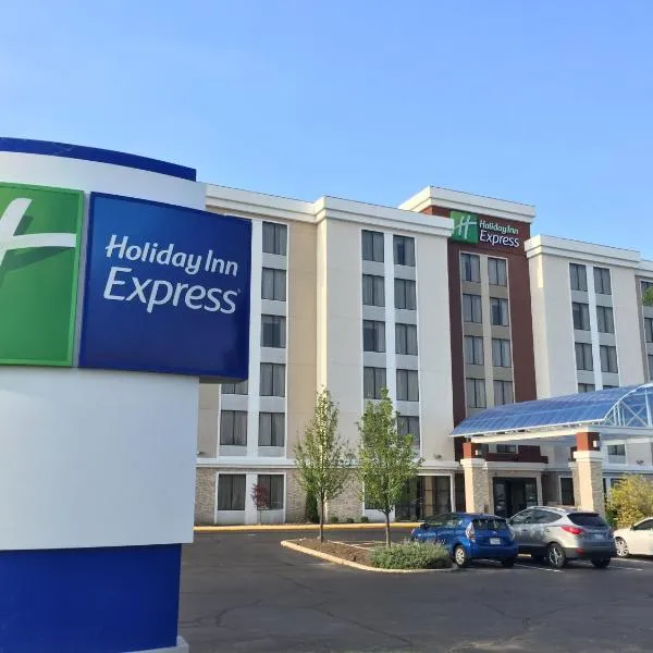 ホリデイ イン エクスプレス シカゴ NW アーリントン ハイツ（Holiday Inn Express Chicago NW - Arlington Heights, an IHG Hotel）、Wood Daleのホテル