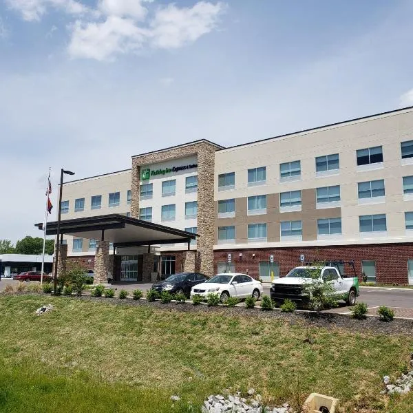 Holiday Inn Express & Suites Nashville North - Springfield, an IHG Hotel, hotel di Springfield