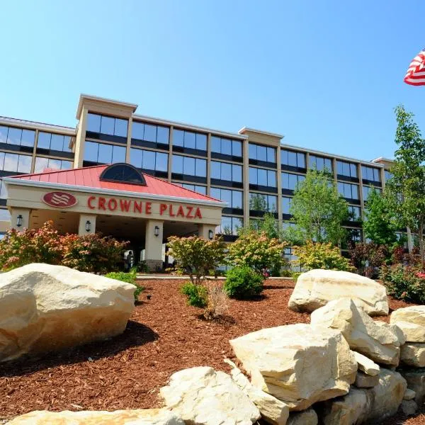 미들버그 하이츠에 위치한 호텔 Crowne Plaza Cleveland Airport, an IHG Hotel