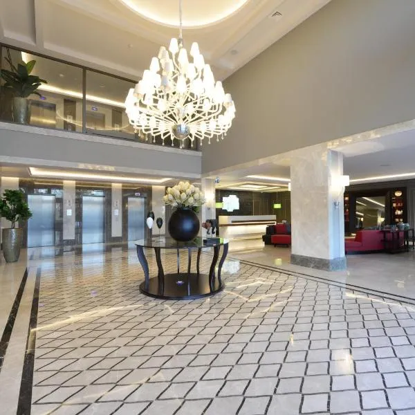 Holiday Inn Bursa - City Centre, an IHG Hotel, hotel en Bursa