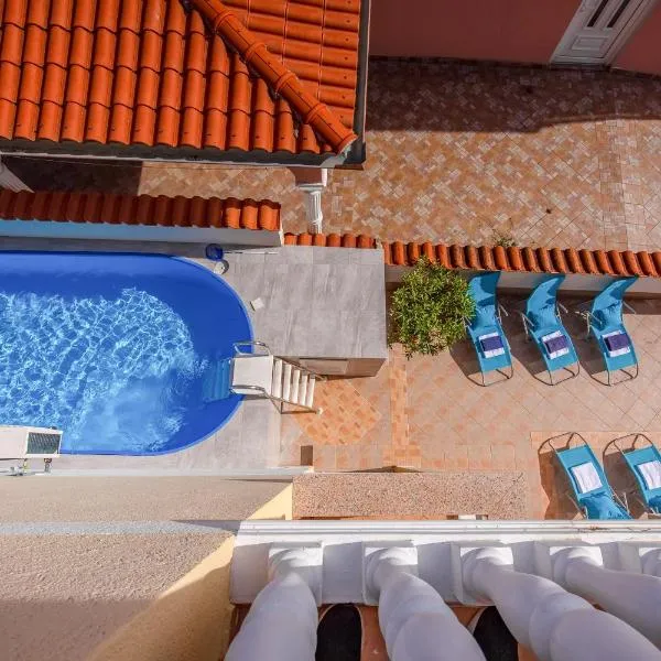 Villa Oleander, hotel v Dramalji