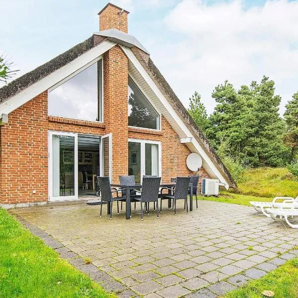4 star holiday home in Rømø, hotel in Mølby