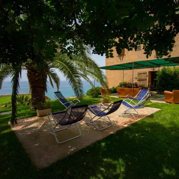 Maragani Beach, hotelli kohteessa Maragani