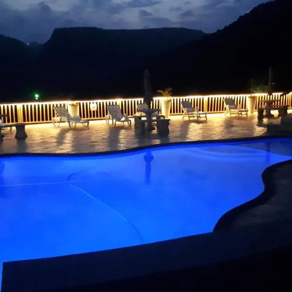 Umtamvuna View Cabanas, hotel v destinaci Port Edward