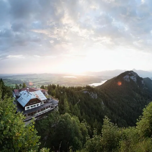 Boutiquehotel Blaue Burg Falkenstein, hotel v destinaci Pfronten