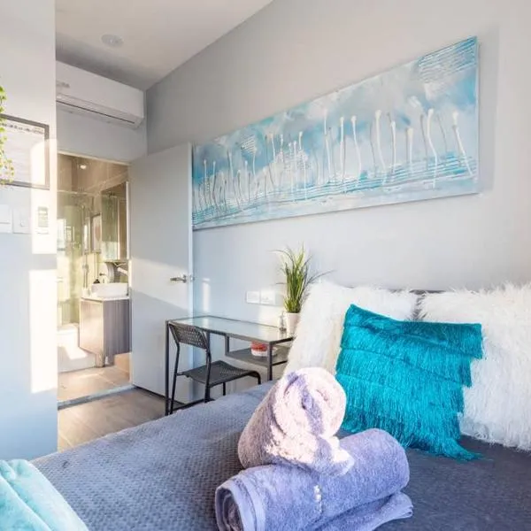 Elegant Double Ensuite Room - AC - 1Min to Central - Closely Located to Almost Sydney Must Seen Spots, hotel v destinaci Sydney