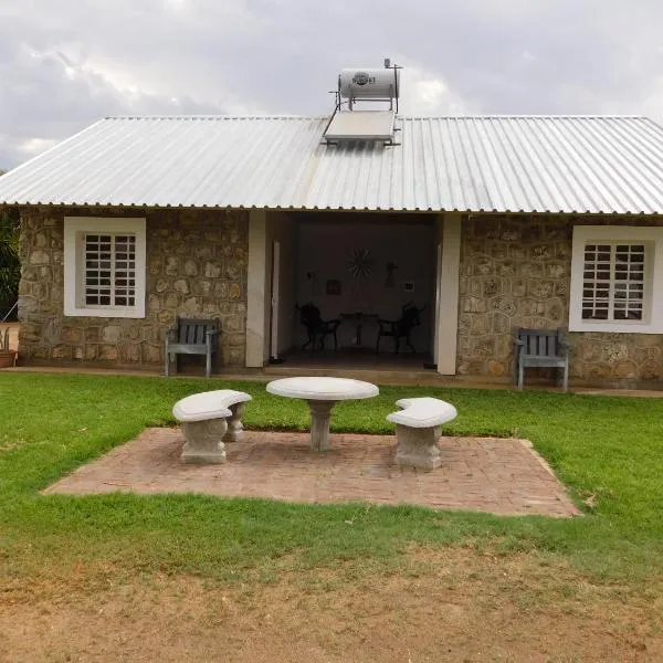 Meteorite Rest Camp, отель в городе Groutfontein