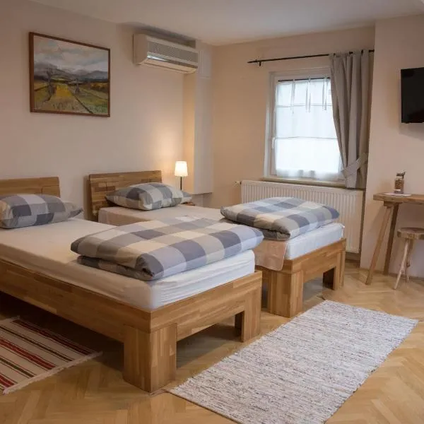 Bed & Breakfast Dvorec, hotel v destinaci Petrovče