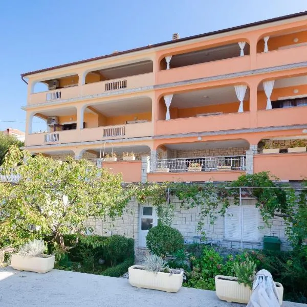 Apartments Mirjana B, hotel v destinaci Lopar