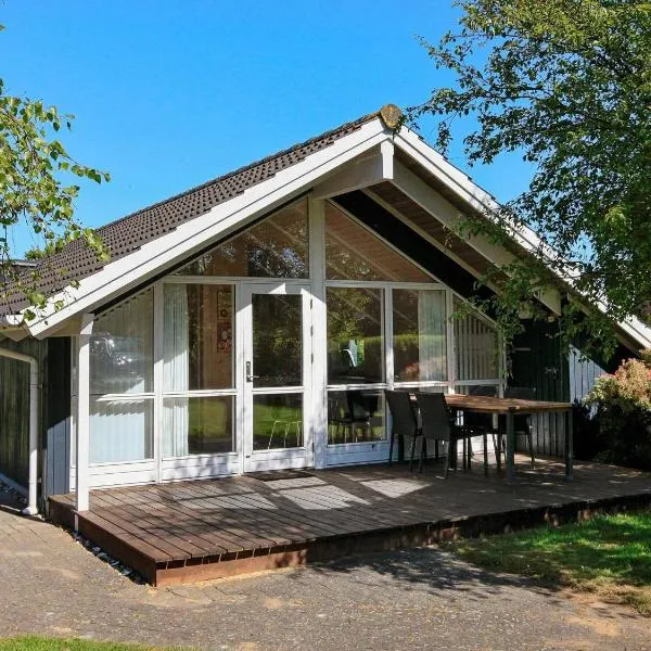 5 person holiday home in Esbjerg V-By Traum, hotel v destinaci Esbjerg