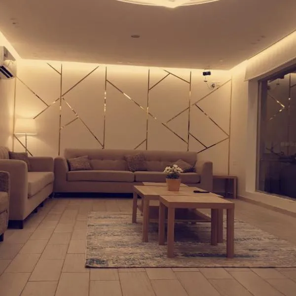 Al Somow Chalets, hotel v mestu Dahaban
