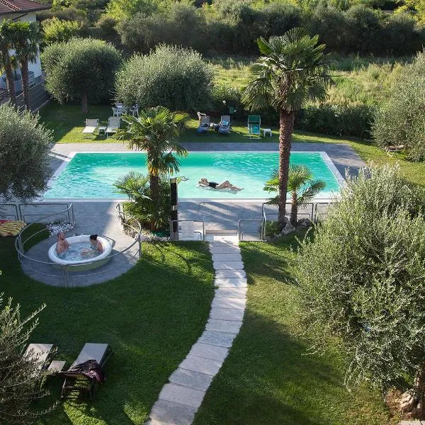 Park Hotel Eden, hotel in Nago-Torbole