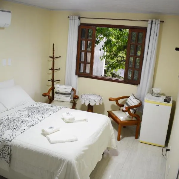 Nova Suíte - centro de Domingos Martins + Café da manhã, hotell sihtkohas Domingos Martins