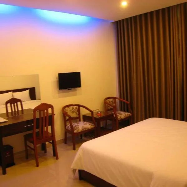 Apogee Hotel, מלון בVĩnh Phú