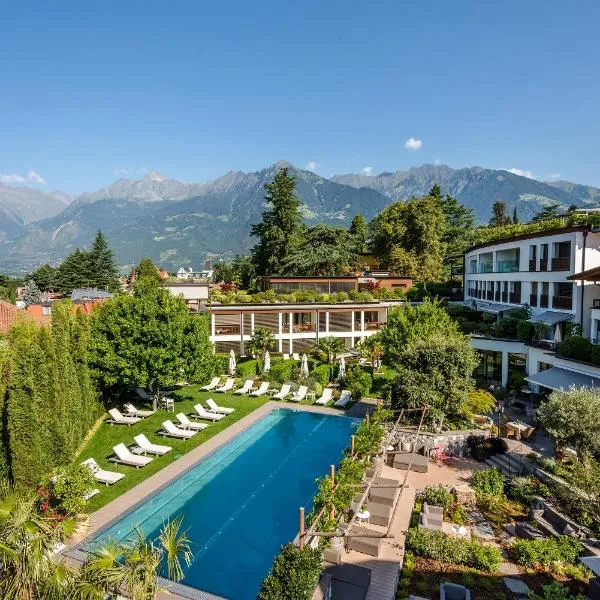 Hotel Ansitz Plantiz، فندق في ميرانو