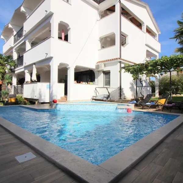 Dr. IGDA Apartments، فندق في بوريتش