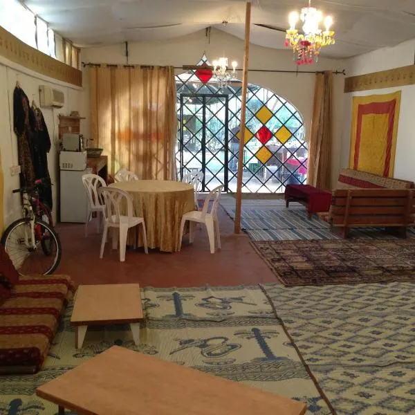 Peace Tent, отель в городе Modi‘in