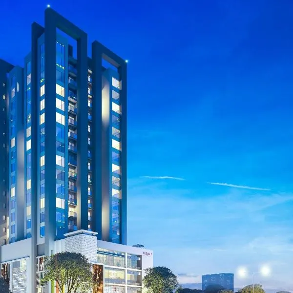 Indigo Heights Hotel & Suites, hotel v destinaci Lahore