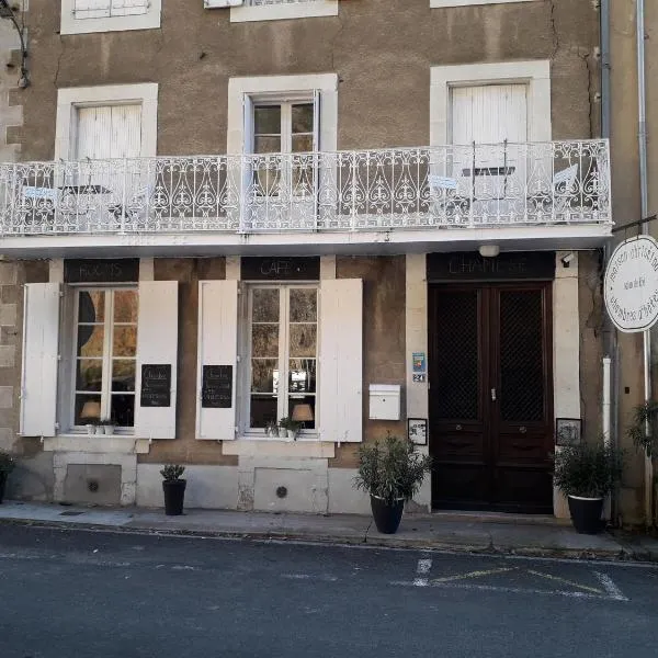 Le Therminus chambres d hôtes, готель у місті Cassaignes