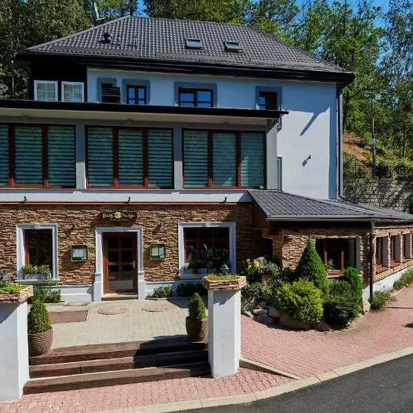 Penzion a restaurace Bílý Mlýn, ξενοδοχείο σε Λίμπερετς