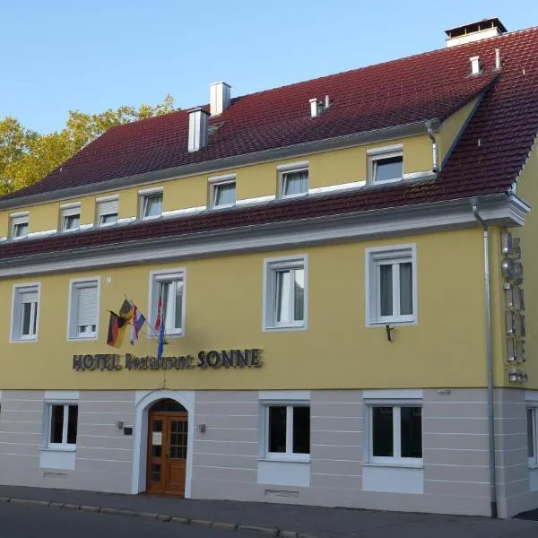 Hotel Sonne, hotel in Waldburg