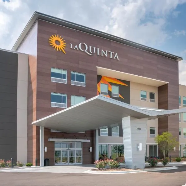 La Quinta by Wyndham West Memphis、ウェスト・メンフィスのホテル