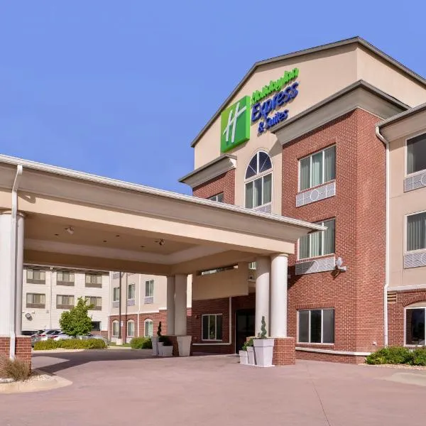 Holiday Inn Express & Suites Emporia Northwest, an IHG Hotel, hotel di Emporia