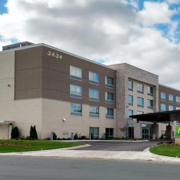 Holiday Inn Express & Suites Eagan - Minneapolis Area, an IHG Hotel, готель у місті Іґан