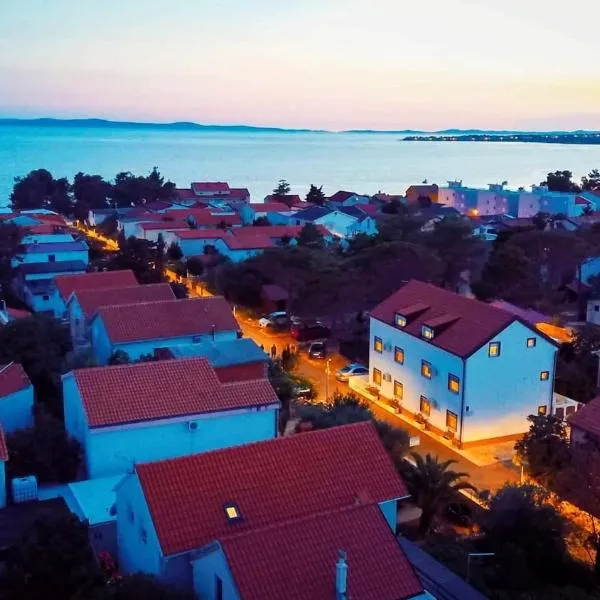Apartments Ivan, hotel v destinaci Vir
