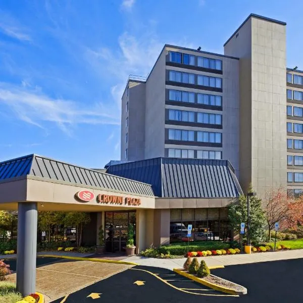 Crowne Plaza Englewood, an IHG Hotel、イングルウッドのホテル