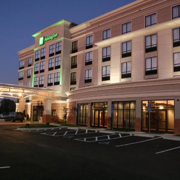 Holiday Inn Columbus-Hilliard, an IHG Hotel, hotelli kohteessa New Rome