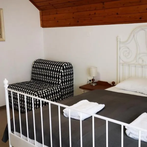 Vas Lipa 8 - 36, hotel in Podčetrtek