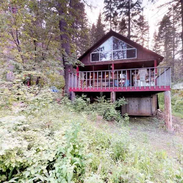 The Creekside Cabin, hotell sihtkohas Cascade