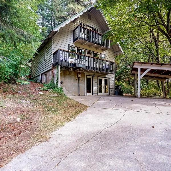 Ridge View Retreat - 3 Bed 2 Bath Vacation home in Lake Wenatchee, hotel di Leavenworth