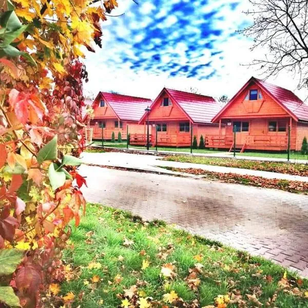 Dadaj Summer Camp - całoroczne domki Rukławki, hotel en Kromerowo
