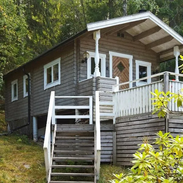 4 person holiday home in EKERÖ-By Traum, hotell sihtkohas Ekerö