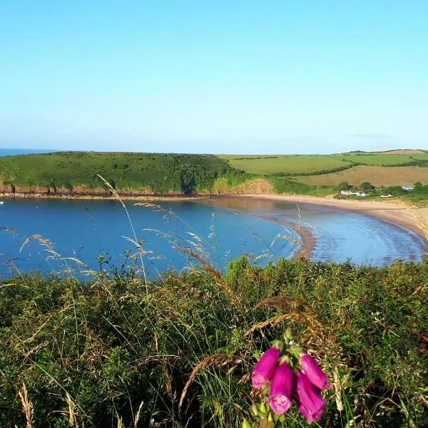 A Beach Holiday in Pembrokeshire, hotel en Bosherston