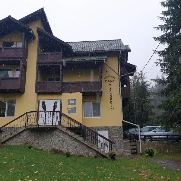 Pensiunea Vlahopol, hotel em Valea Putnei