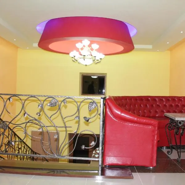 Princ Plaza Hotel, hotel v Jerevanu