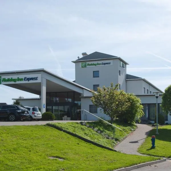 ホリデイ イン エクスプレス ルツェルン - ノイエンキルヒ（Holiday Inn Express Luzern-Neuenkirch by IHG）、ローテンブルクのホテル