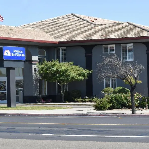 Americas Best Value Inn Manteca, hotel in Escalon