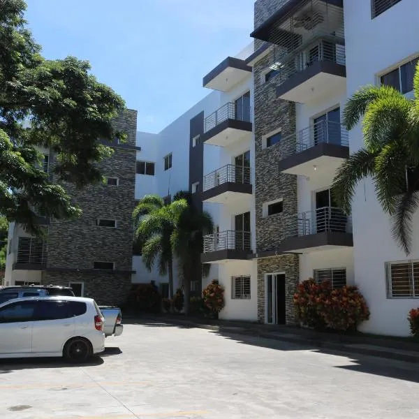 Tu Segundo Hogar en Santiago, La Cuidad CORAZÓN, hotel in Pinalito