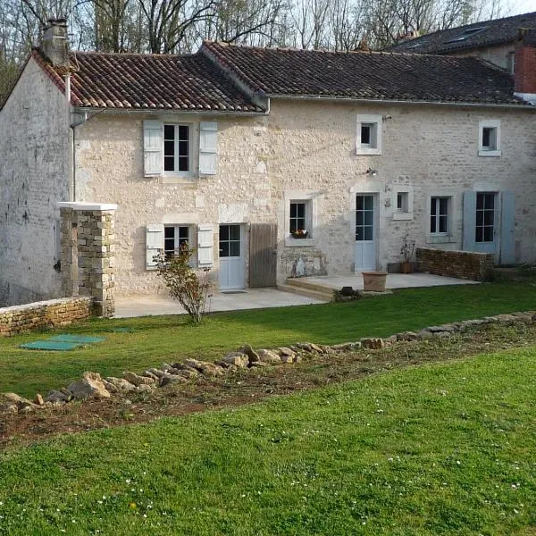 Le Logis de Miserè, hotel v destinácii Celles-sur-Belle