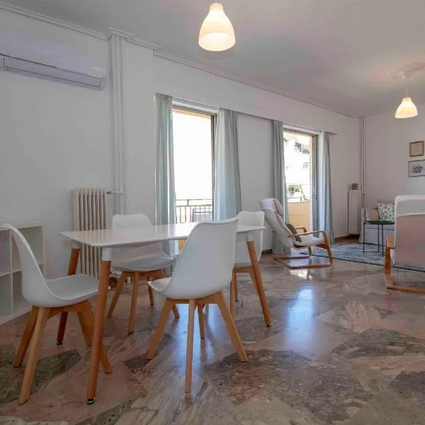 Laconian Collection #Othonos luxury apartment#, hotelli kohteessa Spárti