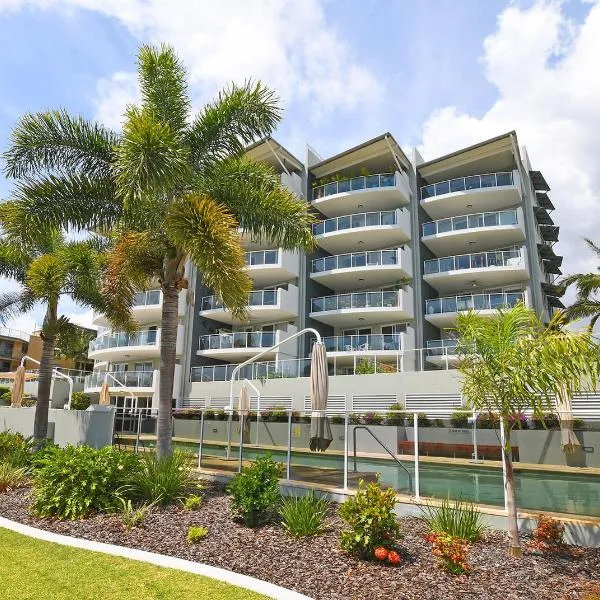 Tingeera Bespoke Beachfront Apartments, hotel en Burrum Heads