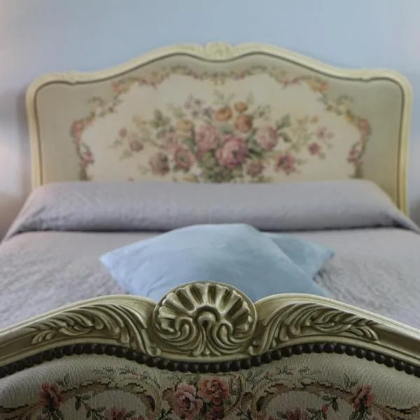 Chambres et Gîte PEYROUTAS " CAMILLE" Vignonet St Emilion, hotel di Vignonet