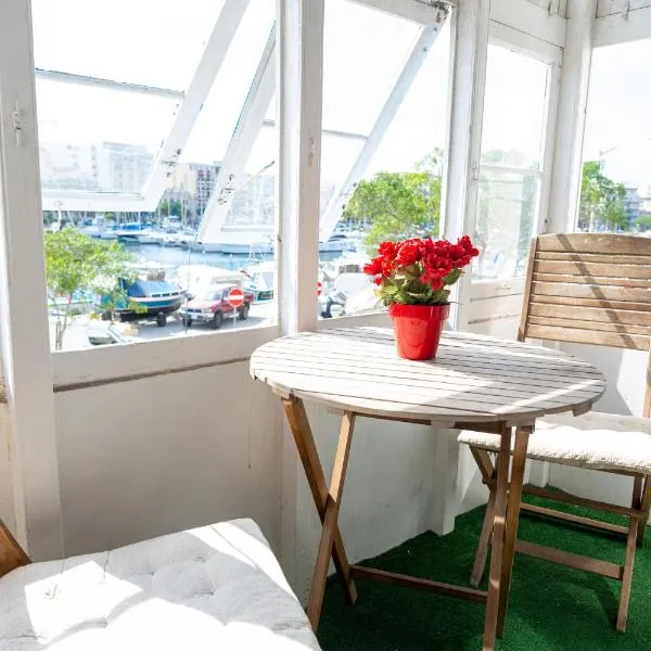 음시다에 위치한 호텔 Seafront apartment between Valletta and Sliema